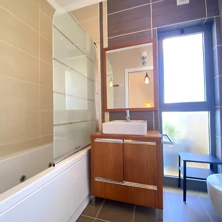Stylish By Homing Apartment
